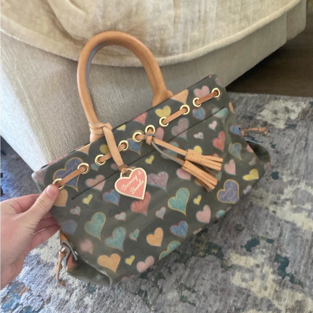 Dooney & Bourke Heart-Print bag